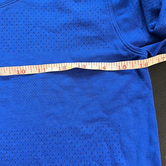 Lululemon Swiftly Tech Long Sleeve top - Picture 4 of 9